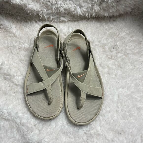 Nike  gray and peach strap thong sandals with removable Velcro back strap size6 - Picture 1 of 14